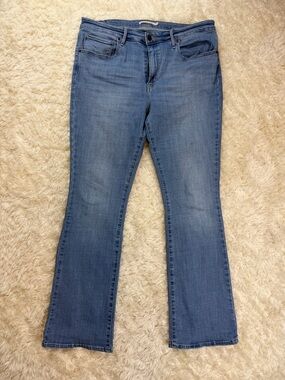 Women’s Levi’s 725 High Rise Bootcut Jeans